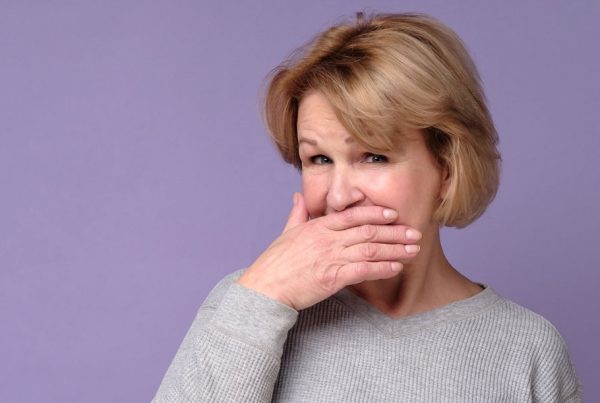 4 Ways to Replace Missing Teeth